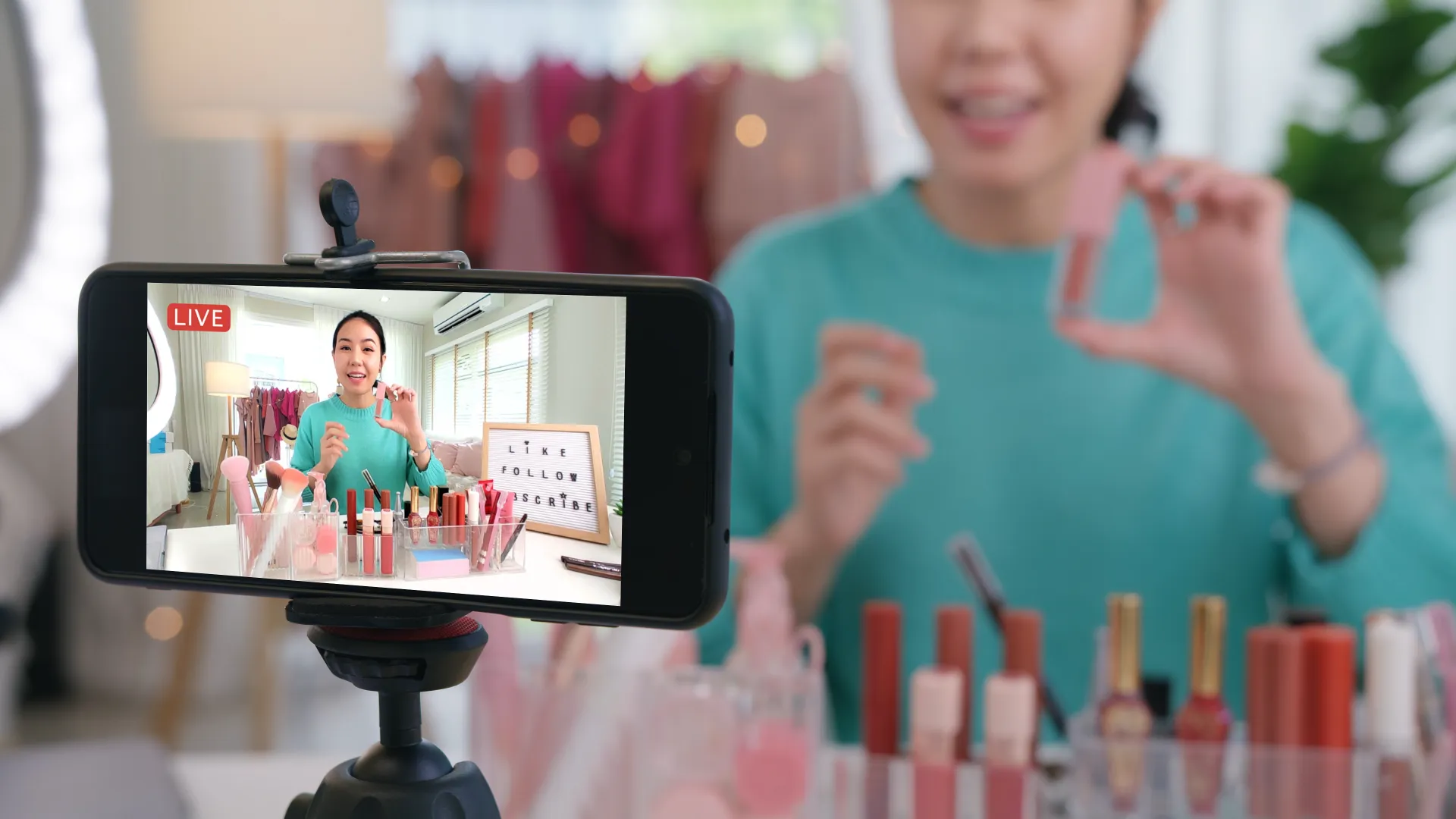 Hoskari — Livestream Commerce Platform